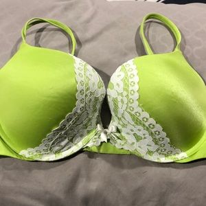 New wo/tags Victoria Secret  push up bra